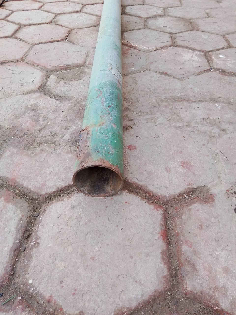 بوري حديد ثقيل كلش يعني ثنين يله ينشال وطول ٥ اله 
ناصرية مركز حي للرافدين ***********
