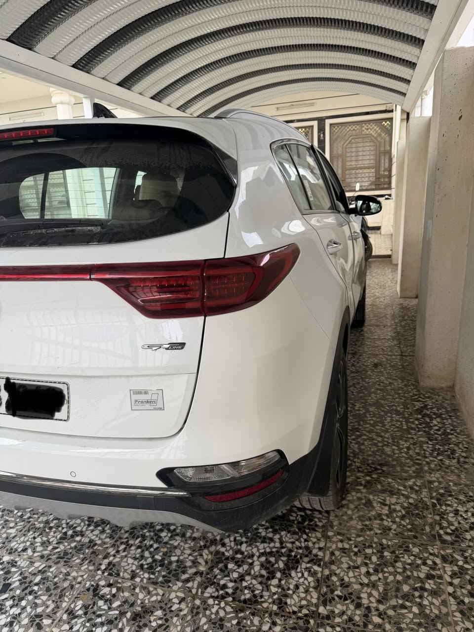 سبورتج جتي لاين 2019 متعرضة لحادث وضربتها خفيفة ابيعها على وضعها رقم بغداد جديد
***********
