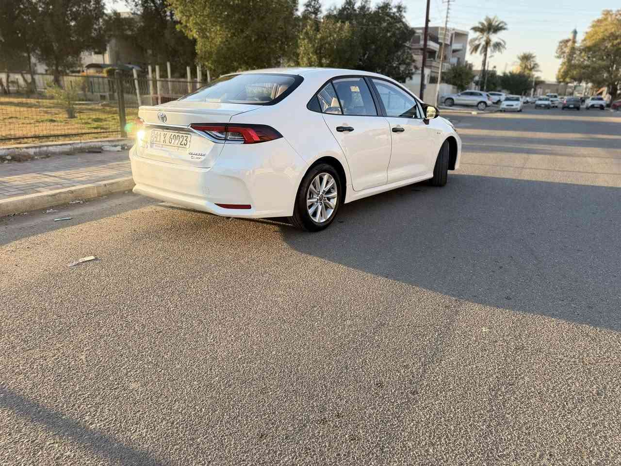 تويوتا كورلا هايبرد 2025  HEV شكل الخليجي

مكفوله كفاله عامه من الصبغ والبارد والفتح والتبديل 
موضح الباقي بالفيديو 

  فول مواصفات

بصمة عدد 2 

جلد 
لون اسود

رادارات

لايت زينون

بك لايت لد

فتحة

بصمة عدد 2 

ارضيات بعدهن ما مفتوحات

ستيراً جلد

تبريد شاشة

قطعتين تبريد

سايد بريك كهرباء

اوتو هولد

بلوجكتر

مانع نزلاق

مانع نحدار

دشبول دجتال

مكان السياره بغداد الاعلام شارع قطر الندى 

بسمي السياره تحويل مباشر 
السياره ماشيه 20 الف 
السعر 156 وبيه مجال قليل كلش حگ الجيه بس 
الرقم التليفون واتساب اتصال ***********
