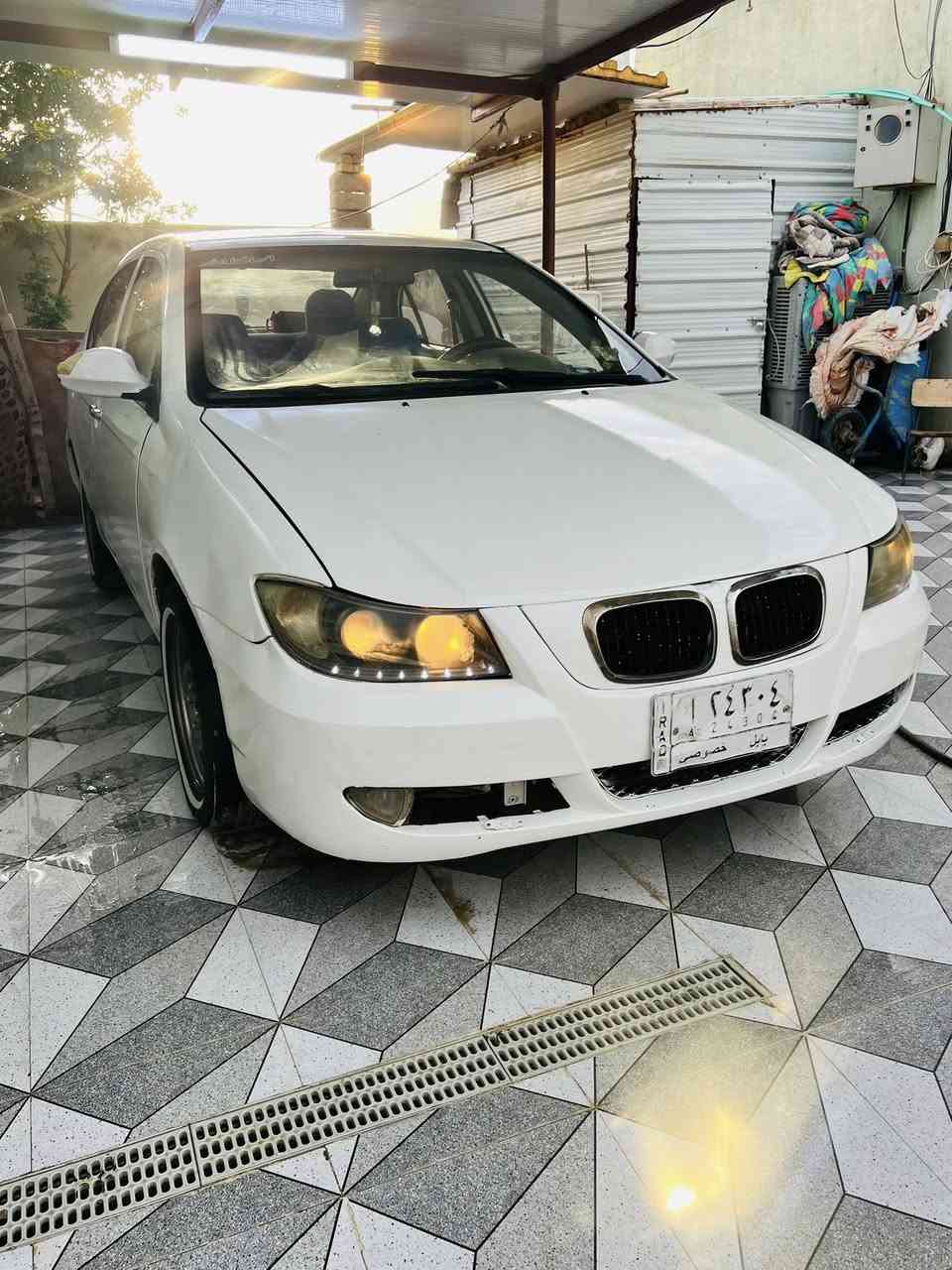 ليفان 2011 مكينه وكير بلاديه 
كهربائيات كله شغاله حداديه كارتون 
مكفوله من ضربه تحويل مباشر 
مكانه ناصريه سوق الشيوخ سعره 32 وبيه مجال.       ***********
