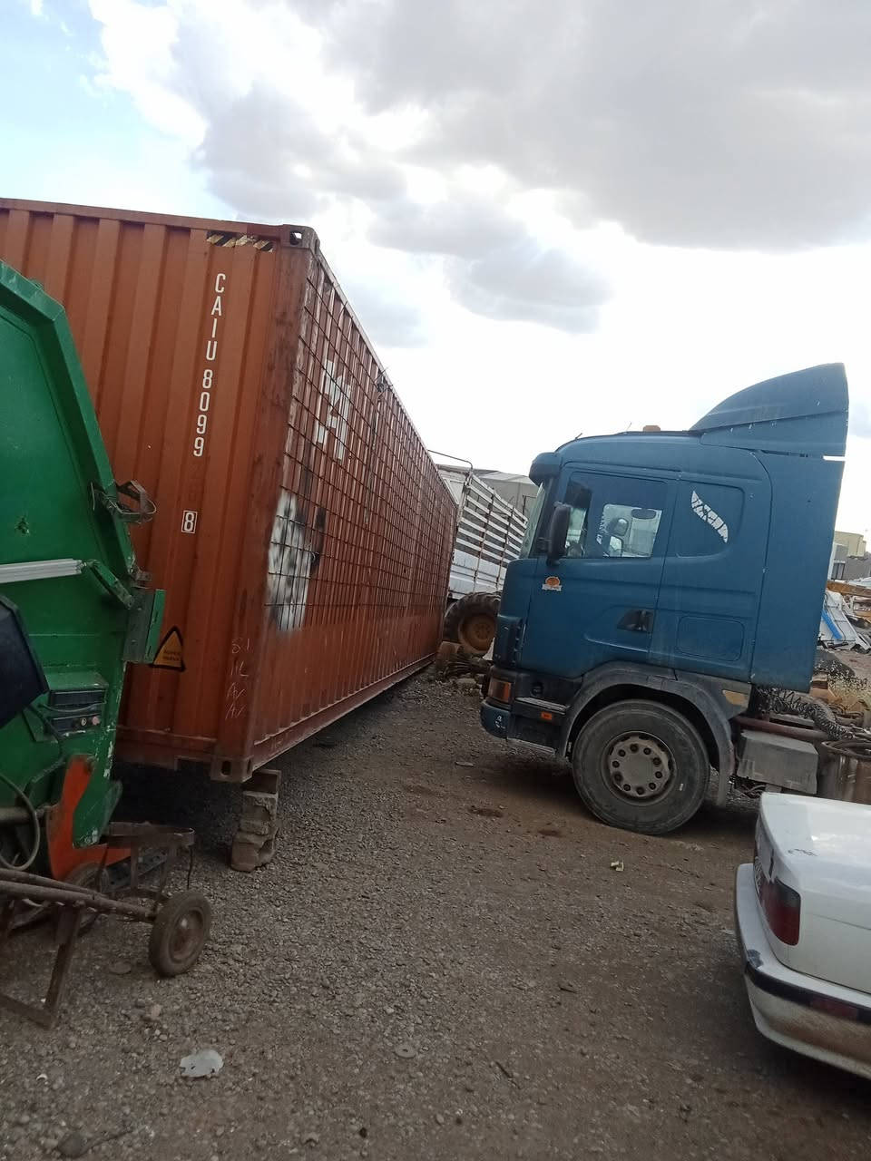 السلام عليكم....حاويه استندر مقبطه اوربي السعر 22 فقل ***********
