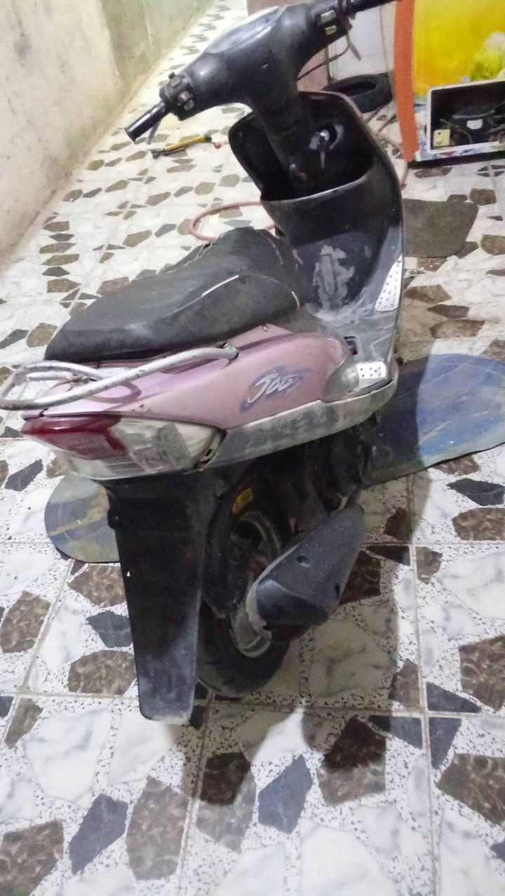 ماكس منغولي مكينه خرسه كهربائيات شغاله مكان بغداد الشعب ***********  السعر 350
