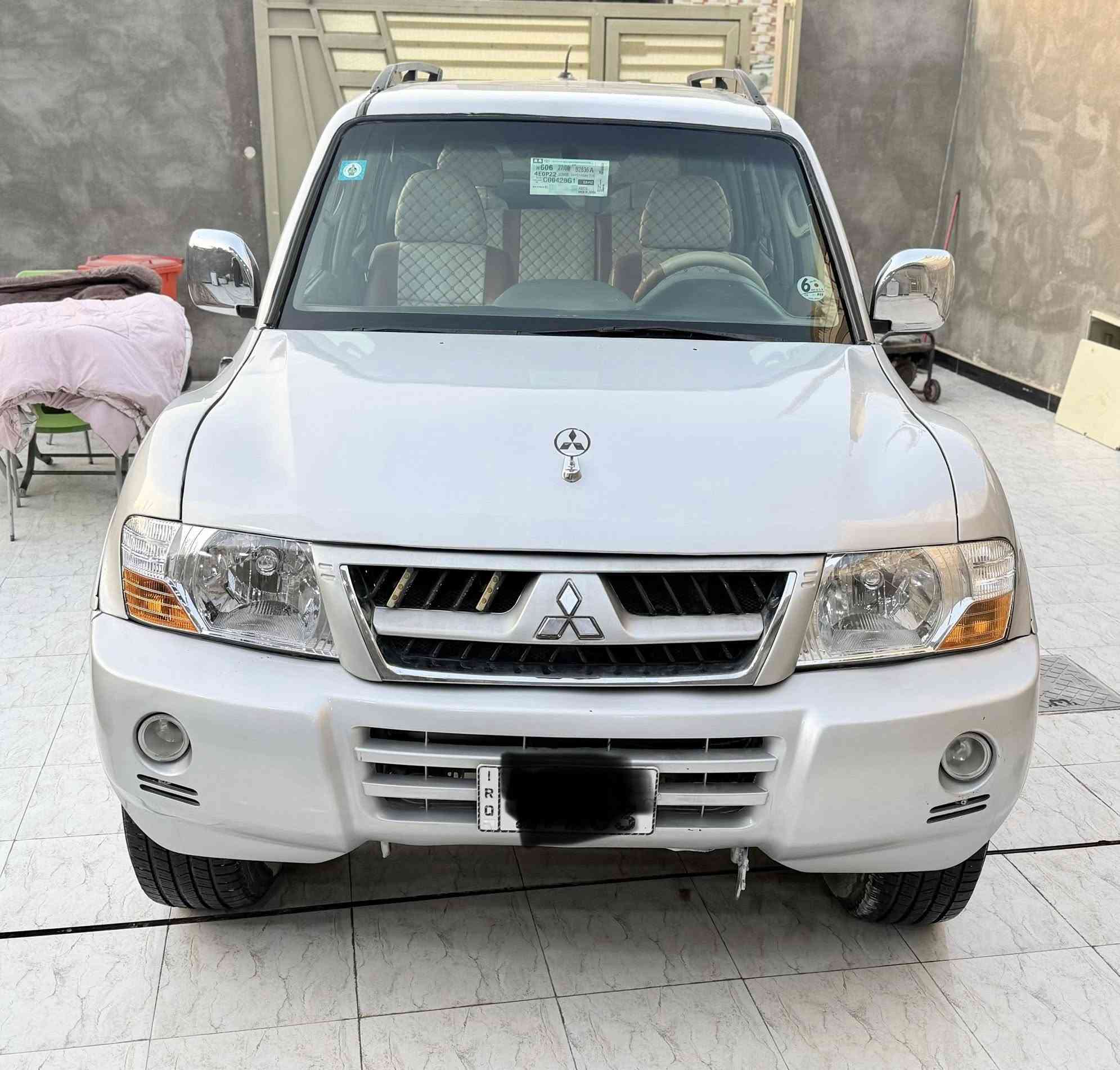 للبيع سيارة باجيرو كفاله عامه رقم بغداد دولي جديد سياره كفاله من الضربه و الكص و النقل و العيب و لمكينه و لكير فيفيتي مكفولات حداده توب طخم تاير جديد سياره جديده و سعرها ٧٥ ورقه  الشراي يتصل *********** مكان سياره بصرة زبير مجلة العرب يم جامع حجي طوينه
