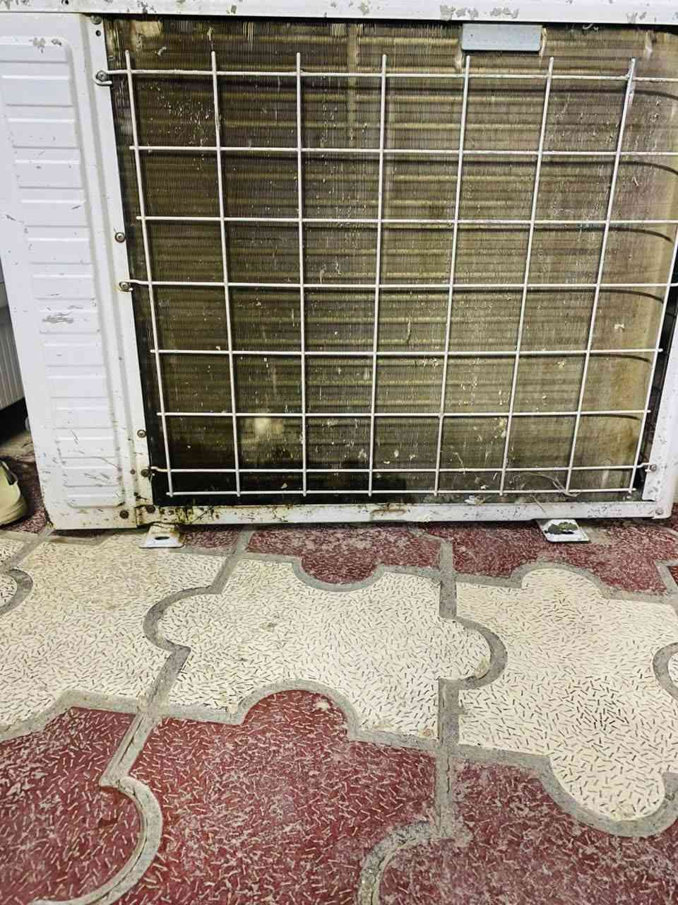 السلام عليكم سبلت طنين غاز R22 بي ليك بل خارجيه ***********
