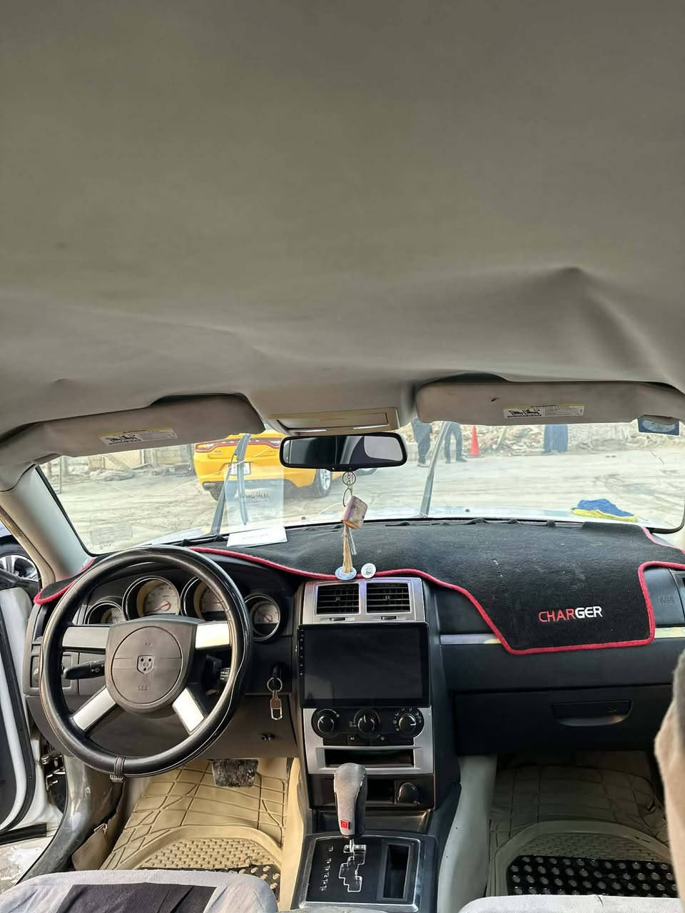 السلام عليكم سياره جارجر 2010 السياره مكفوله كفاله عامه جاهزه من كلشي مكينه كير حداديه تبريد تخم تاير جديد
مكاني ذي قار الشطره السعر 125

للاتصال ‏‪0787 022 3799‬‏
