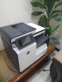 طابعة HP • فيدر • ٥٠ نسخة/دقيقة