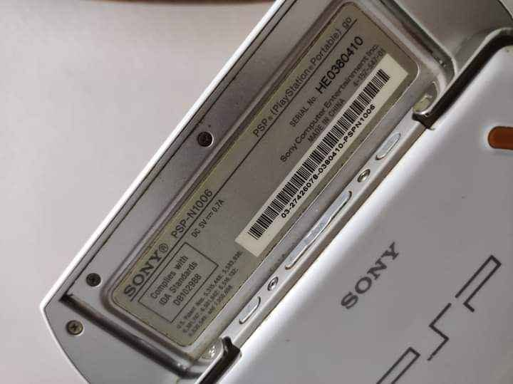 Psp gord 16gb نظافة 99% 
يشغل جميع العاب 
السعر 85 الف وبيه مجال ديوانية, القادسية


**إذا كنت صاحب هذا الإعلان وتريد حذفه لأي سبب، رجاءا أرسل رسالة إلى الدعم الفني**