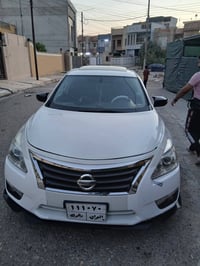 نيسان التيما 2013 وراد امريكي  بيها ٤ قطع ونص  . بصمه سلايت تحكمات ستي...