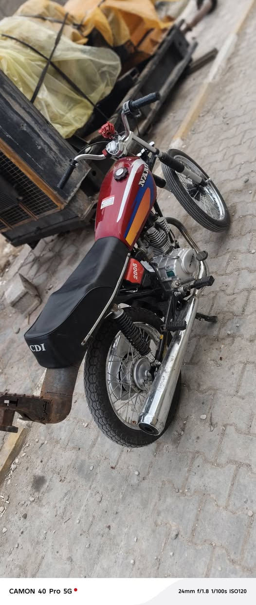 سلام عليكم شباب دراجه لبيع شاصي 2025 اوراق سكنر تعميره25 دراجه خير من الله مكاني كوت حي الجهاد الشراي اتصل وتدلل ***********
السعر 600وابيهه مجال
