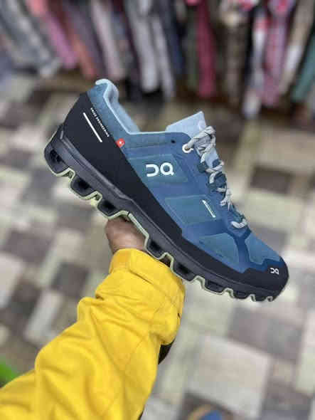 كيو سي
بالة اصلي
قياس 44
توصيل جميع محافظات 
واتساب
***********8
