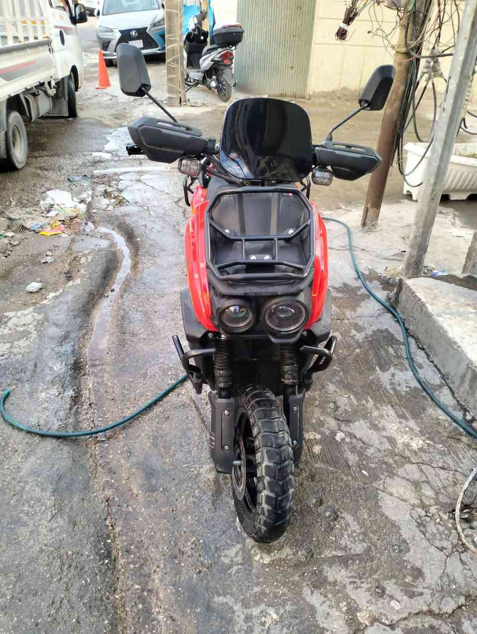 السلام وعليكم دراجة أباتشي شحن
ست بطاريات مسطرة 38امبير

نضام الpark

نضام R رجوع للخلف

ملف عملاق 3800واط

سرعة 100KMحقيقي

بريكات هايدروليك دسك بريك امامي وخلفي

شاشه ديجتال تعرض لك نسبه الشحن والسرعه وجميع الأعطال

أربع سرع

تمشي 80 كيلو بالشحنة الواحدة

تجي نضام بصمة.  وسويج   وكارت

للبيع أو المراوس

سعرها 1 مليون وبيها مجال

للعلم الجديده مالتها سعرها 1350

استخدام جدا بسيط مايقارب شهرين

دراجة جديدة يشهد الله  مكاني بغداد الحسينية أو الكرادة للاستفسار ***********
