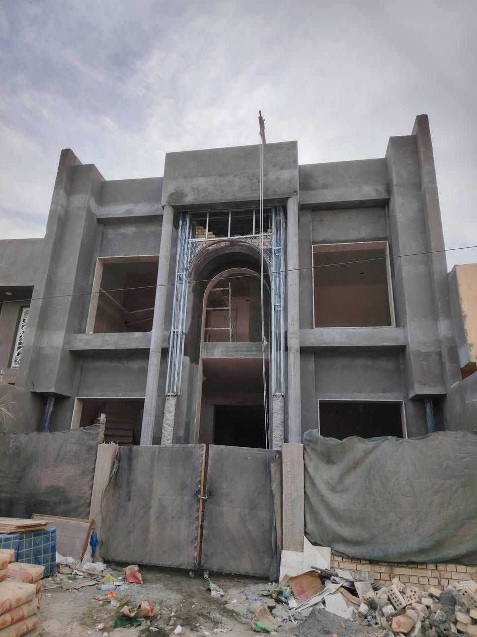 السلام عليكم ورحمة الله 
شغل درجه اولى على ايادي ماهره
اسمنت جص بورك واجهيات 
تصفير مصاطر 
***********
