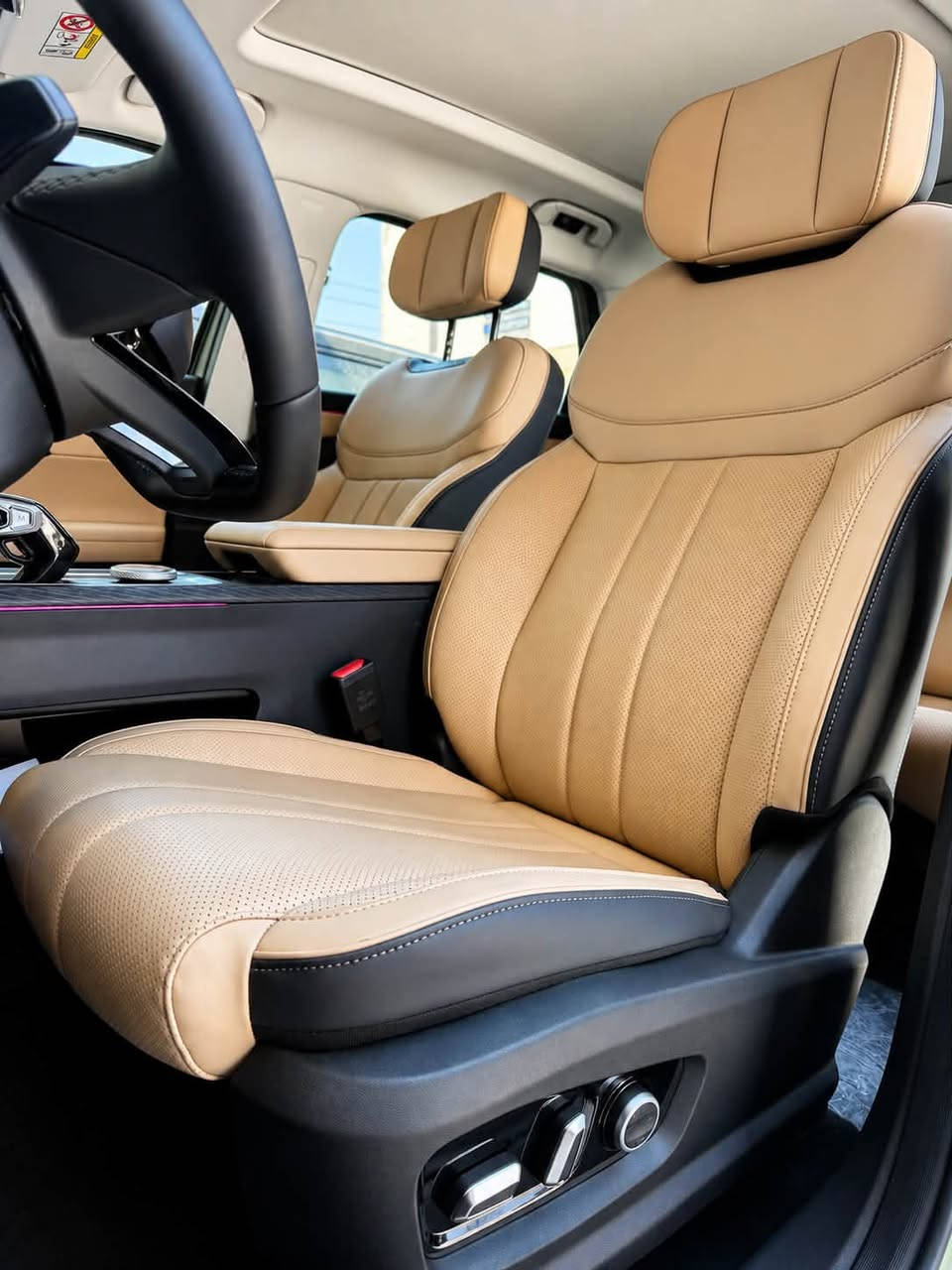 Jaecoo j7 lux 2026 
دینار  33.000.000

مەکینەی 1.6 تۆربۆ
184 هێزی ئەسپی و بە تۆرکی 275
فول فول مواصفات 
پانۆراما
کوشن سارد و گەرم 
رادار 
داتاشۆ
دەبڵ جام
زۆر مواصفاتی دیکەی هەیە
7ساڵ ضمان 
3 ساڵ سێرڤسی بەخۆراییە

محرك توربو سعة 1.6 لتر
184 حصانًا و275 نيوتن متر من عزم الدوران
مواصفات كاملة
بانوراما
وسائد باردة ودافئة
رادار
داتاشو
يحتوي على العديد من الميزات الأخرى
ضمان 7 سنوات
خدمة مجانية لمدة 3 سنوات

اربيل شارع١٠٠م مقابل طوارئ الغرب 

***********
***********
