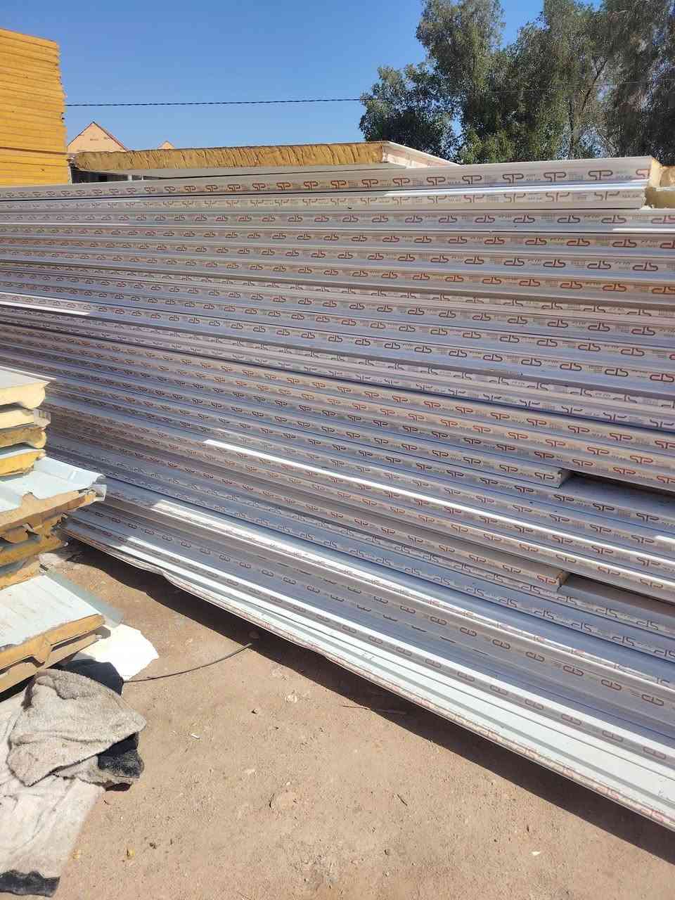 اسلام عليكم سندويج مستعمل نظيف جداري مكاني نجف حيره التصال بالرقم ***********
