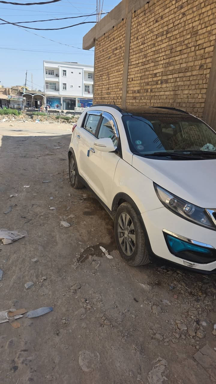 كيا سبورتاج بها ضربه بالشامله في الخلفي ومصبوقه عام مطلوب ومراوس كيا بنجو فحل ***********
