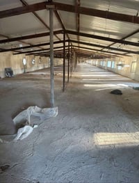 —مخزن للإيجار في الدوره—— مساحه من 200-800متر حسب الطلب سقف سندويج  و ...