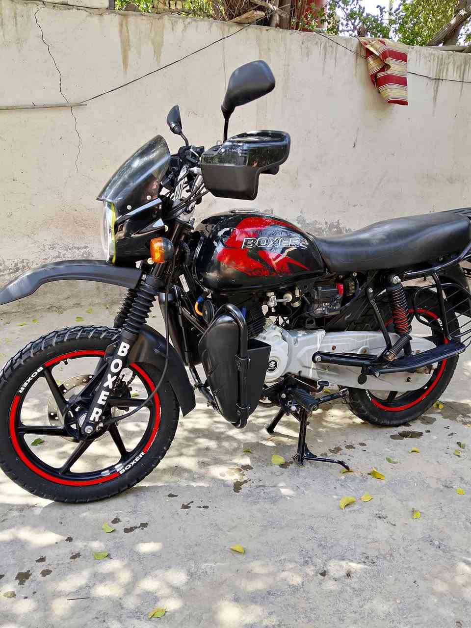 سلام عليكم بوكسر 2023رقم وسنويه مجفته تجفيت شركه ماناقصه شي بس القبق الصفحه مال باتري طاح مني وباقي كله كامل وشغال ملاحضه رقم الدراجه عربي ضايع بيه سنويه موجوده وتحويل مباشر اسويلك بيه وكاله بالمحكمه بسمك وتروح لمرور يطونك لوحات انكليزيه شغلته بسيطه بس الله شاهد لن محتاج وريد ابيع مكاني بصره خمسه ميل قرب ساحة الصلاة متواجد واتساب***********
