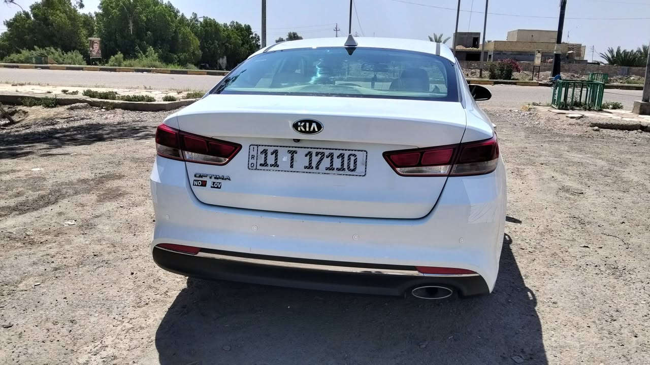 سلام عليكم كيا اوبتيما موديل 16 وارد امريكا بجم عشرين خليجي بيه جاملغ بنيد ثاني مصبوغ رش مقدمت بيبان كلير مكينه تبريد كفاله 
سياره برانكيت سليم رقم بغداد بسمي سنويه 28 
*********** سعر 123

