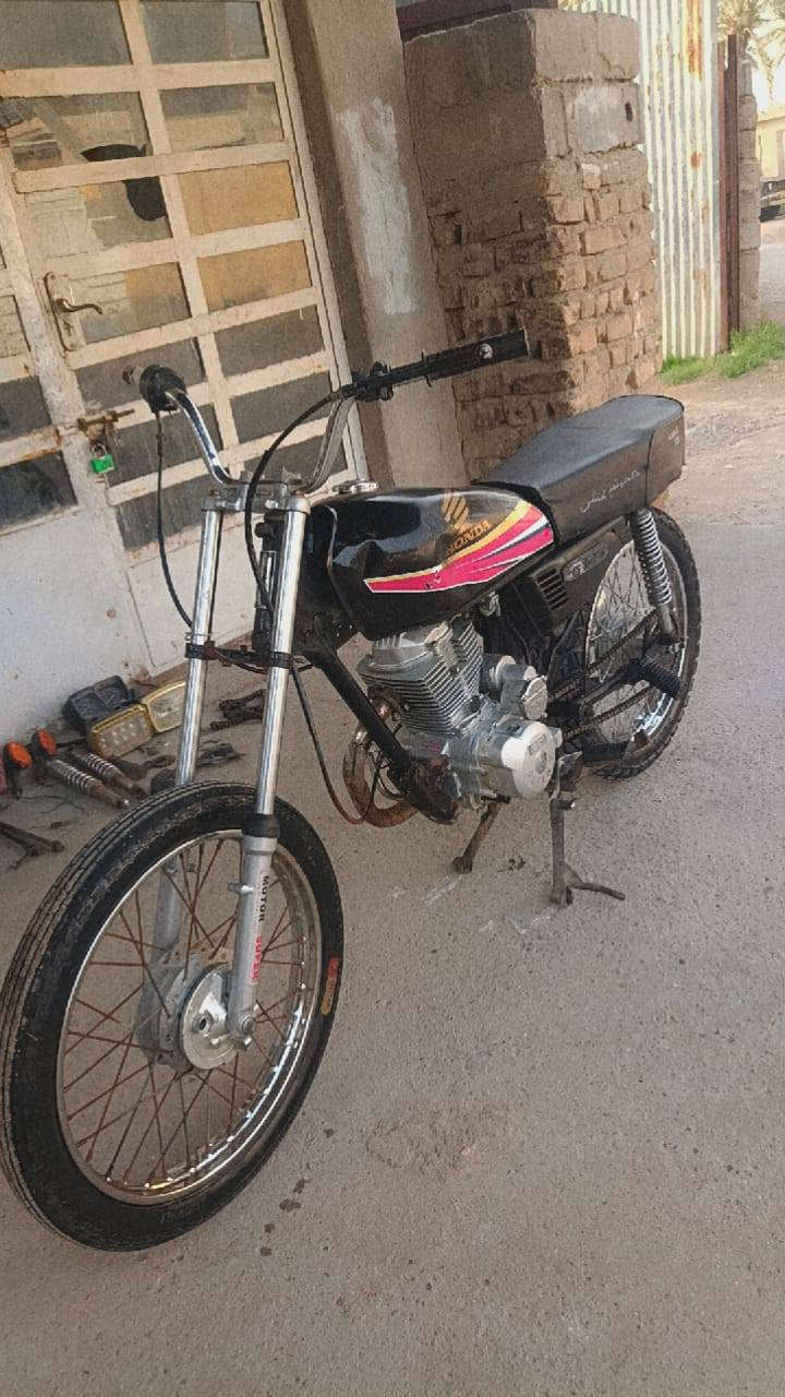 سلام عليكم دراجه 4محوره 5محرك خير من الله دبلات كدام جدد زنجيل جديد دراجه خير من الله ما نقصها اي شي هيه واغراض ويل خلفي ويل وتاير كدام اشاير دبلات مثل ماو ضحات بصوره (السعر 350)مكان بغداد تاجي للتواصل. ‏‪0787 076 5411‬‏ اتصال او هذا كورك فقط وتساب. ***********
مكلف بل نشر
