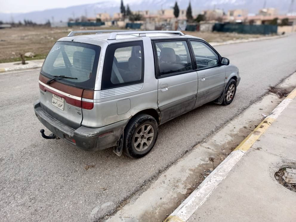 لان سه ر مۆدێل 1993حه ونه فه ر
گێڕومه کینه زۆر پاکه سه یاره که زۆر پاک ماوه ته وه سڵایت ته بریت  
به ناوی خۆمه وه یه سه یاره که
***********
سعر36معامه له یه که م السليمانية, العراق
