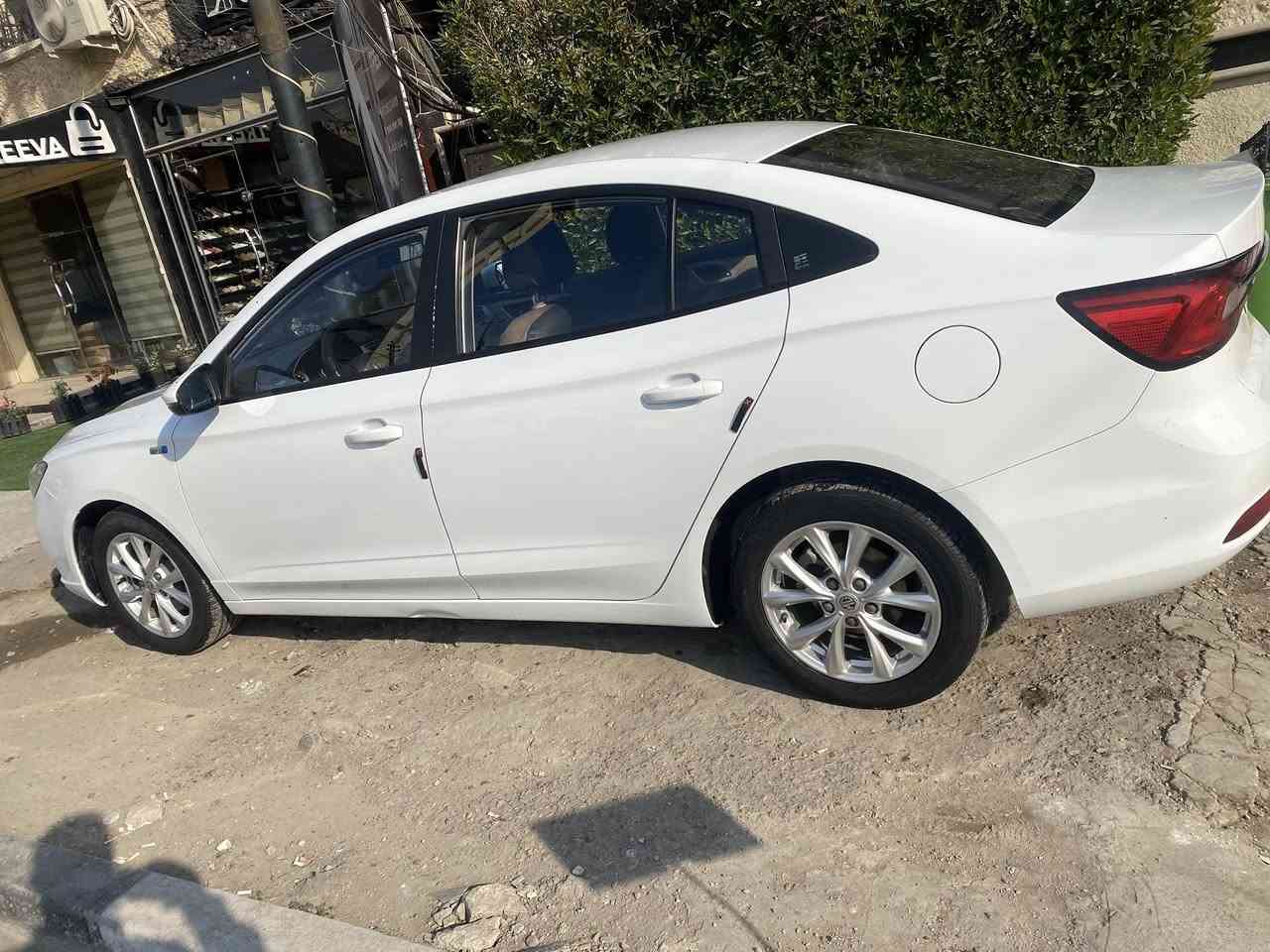 السلام عليكم MG5 للبيع كير محرك مكفول مكفوله من البارد والصبغ
اكو ضرر بدوسه جهة اليمنه واليسرى الجاملغ ضرر كلش بسيط سنويه جديده هزه جديده رقم جديد للاستفسار ***********5 واتس اب متوفر (موديل 2023)
