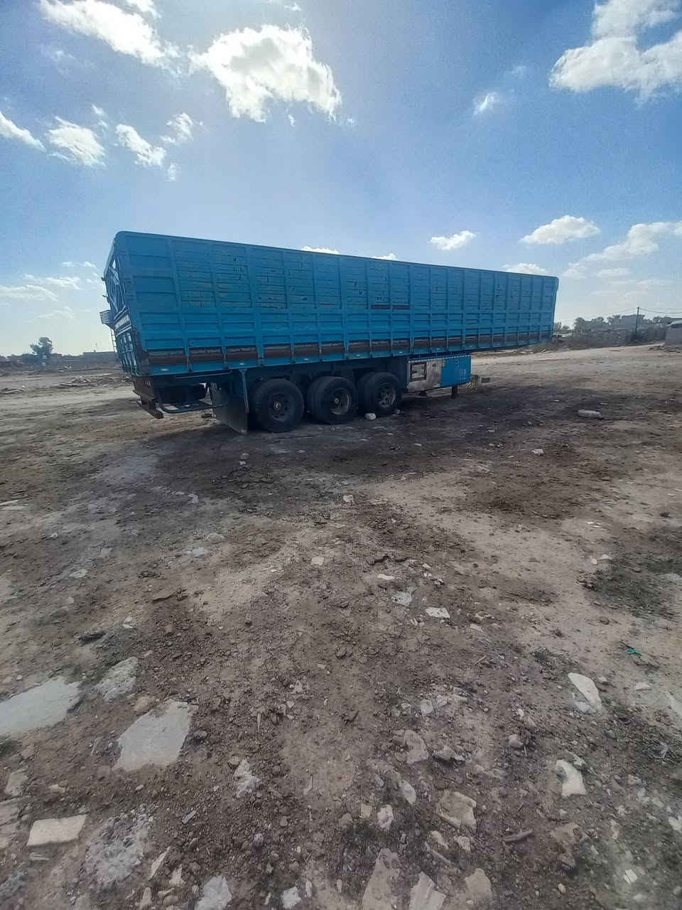 السلام عليكم عربانة البيع 12ونص  تفاصيل اتصال 140 وبيه مجال تفاصيل اتصال ع الرقم ***********
