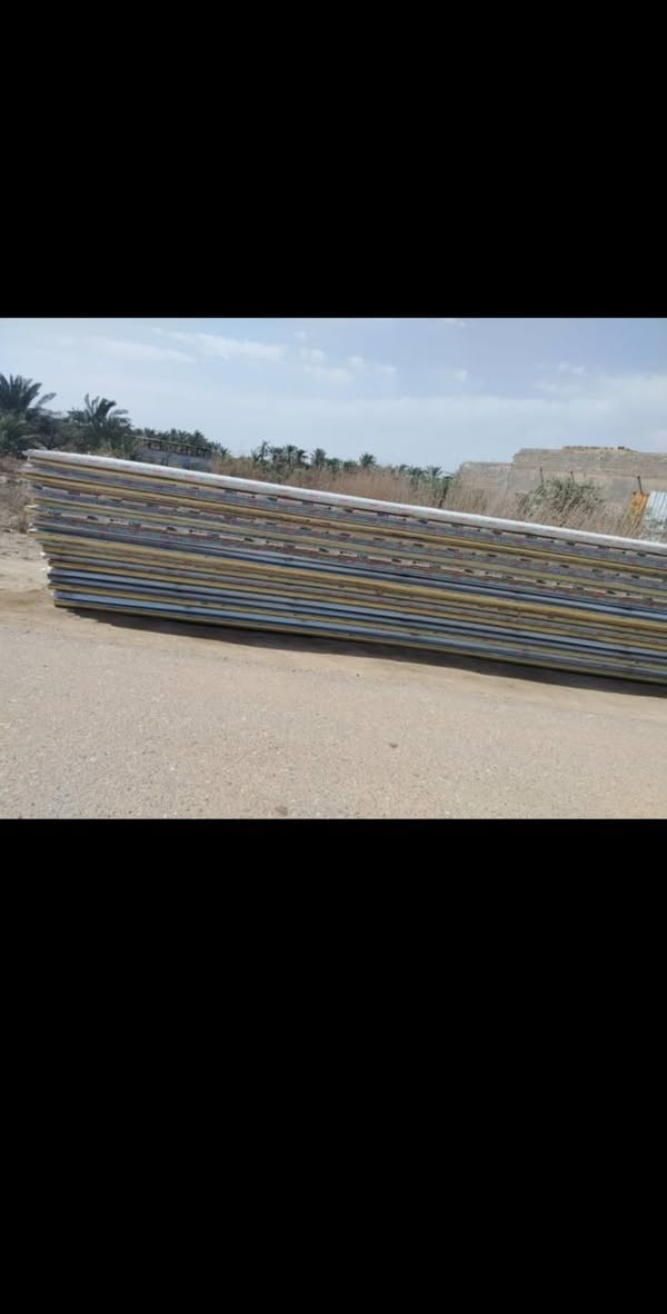 السلام عليكم يوجد سندويج بنل للبيع الطول 10 متر مستعمل قليل العدد 60 قطعه المكان البصره الهارثه ***********

