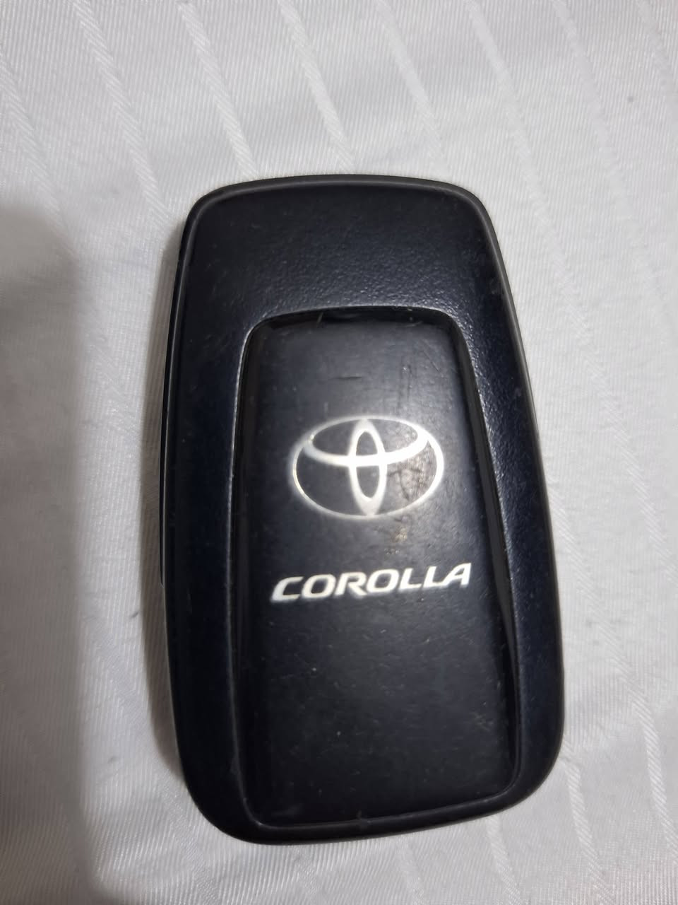 للبيع بصمه كورلا موديل ٢٠ الى ٢٤ اصليه مال وارد امريكي سعرهه ٧٠ الف *********** مكاني بغداد حي الاعلام
