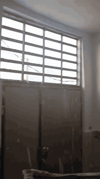 سلام عليكم عندي بيت طابو زراعي 80 متر مربع عنوان حي ميسان شارع الزوار غريب على شارع كيات  بيت جديد سعر ٣٥ مليون بي مجار رقم موبايل ***********
