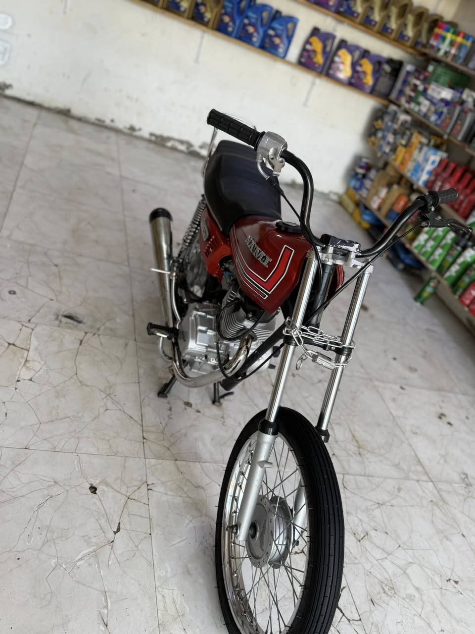 السلام عليكم دراجه للبيع مكينه انتنس ماصله شهرين من معمره السعر 650 وبيه مجال مكان أبو رمانه رقم ***********
