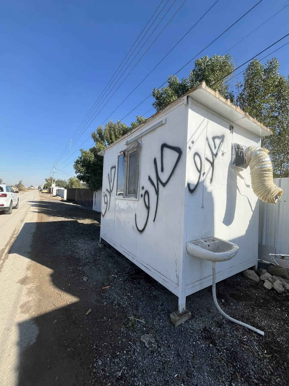 كرفان مستعمل للبيع قياس2*3 مكاني بغداد جسر ديالى القديم رقم***********سعرمليون وبي مجال
