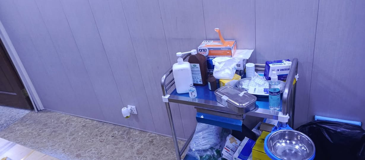 عياده جوهرة الصالحيه التمريضية
تداوي زرق ابر  عمل الكانيولا تجبيس الكسور خياطه الجروح قياس الضغط وقياس السكر خدمه تمريضيه منزليه على مدار ٢٤ ساعه الهاتف *********** والواتس اب *********** 

العمارات الزرقاء عمارة ٣٢
