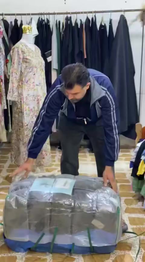 السلام عليكم رجعنه وفرنه باله عبي اسلاميه كل قياسات موجوده ونظافه فول عنوان بهرز خلف السوك عماره حجي خلف وتدللون علينه للاستفساروالتواصل على رقم ***********متواجين من ساعه ٩صبح الئ ١٢ ظهرا ومن ٢ونص للفطور ومن ورئ الفطور الئ ١١ باليل واهلا بكم
