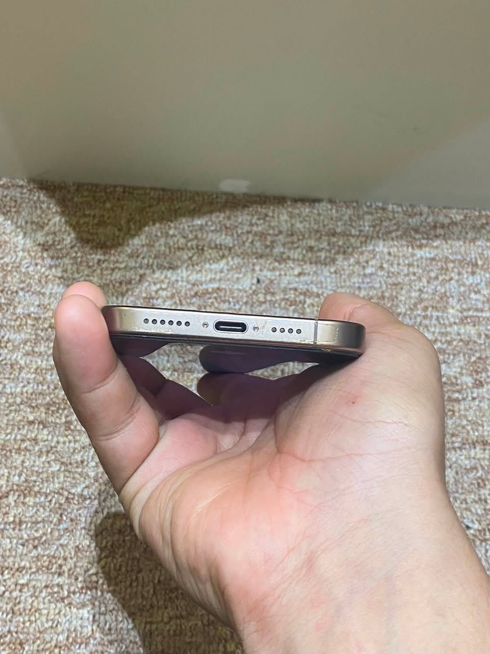 ايفون 16برو ماكس
لون ذهبي 

بطاريه92

ذاكره 256

لون ذهبي 

مبدل شاشه اصليه من ابل

السعرً:1250بي مجال بصيط
***********
