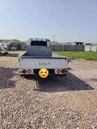 كيا موديل 2010 كفالة عامة بدون صبغ ماشية 142  جديدة مع محجل جديد رقم د...