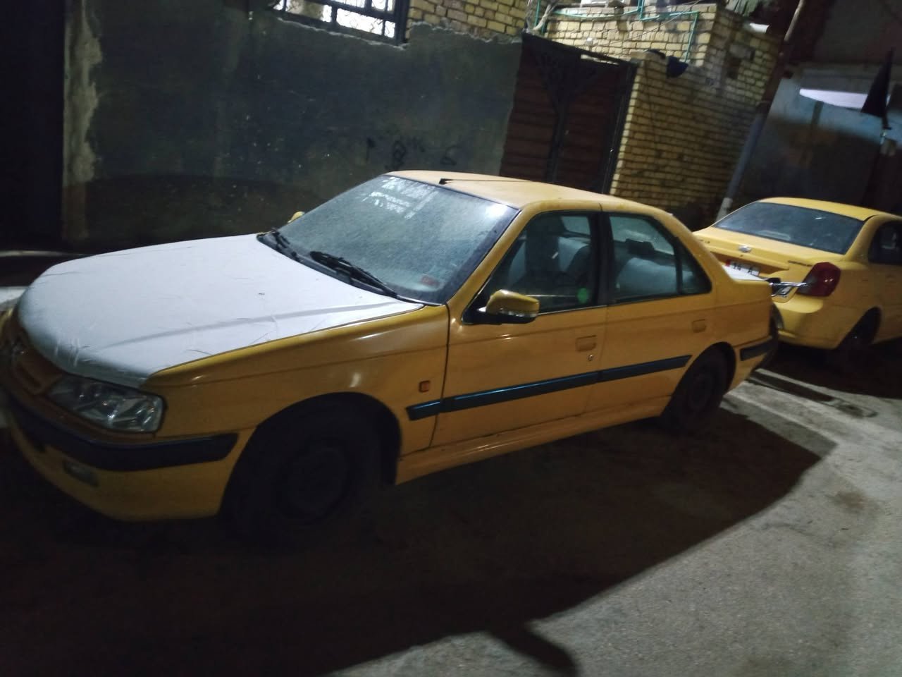 سلام عليكم سياره بيجو بارص 12 نظيفه كامله مكفولة من الضربه مكان ناصريه مركز.        الرقم ***********.    السعر 28. وبيه مجال.  كامله كبل الشارع
