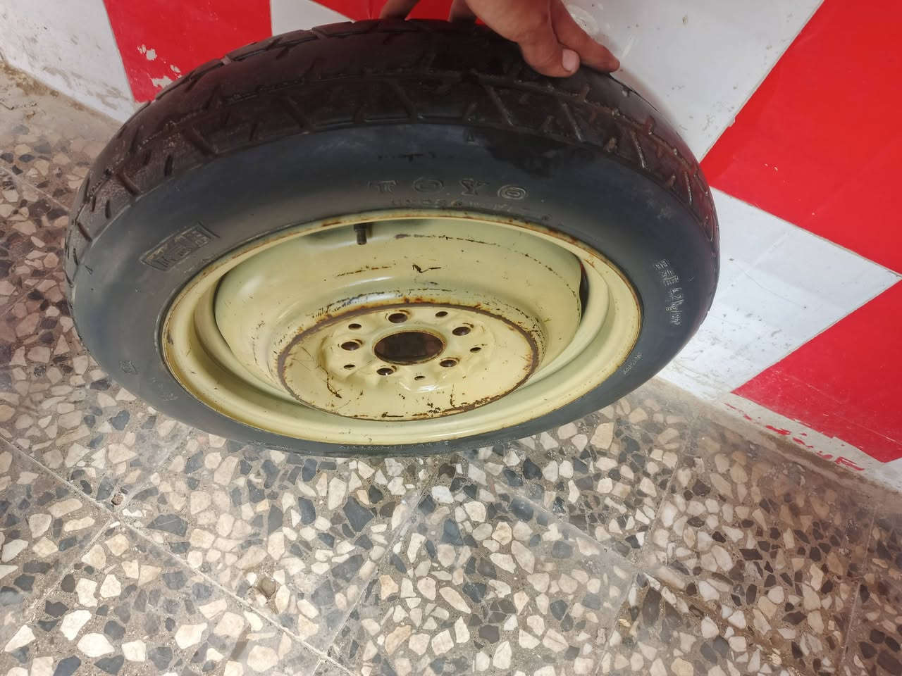 سلام عليكم ويل ملكه مال شركه  لاعواج ولا ضربه بي تايره طاك سعره 20 مكاني النجف بلمطار رقم واتساب ***********
