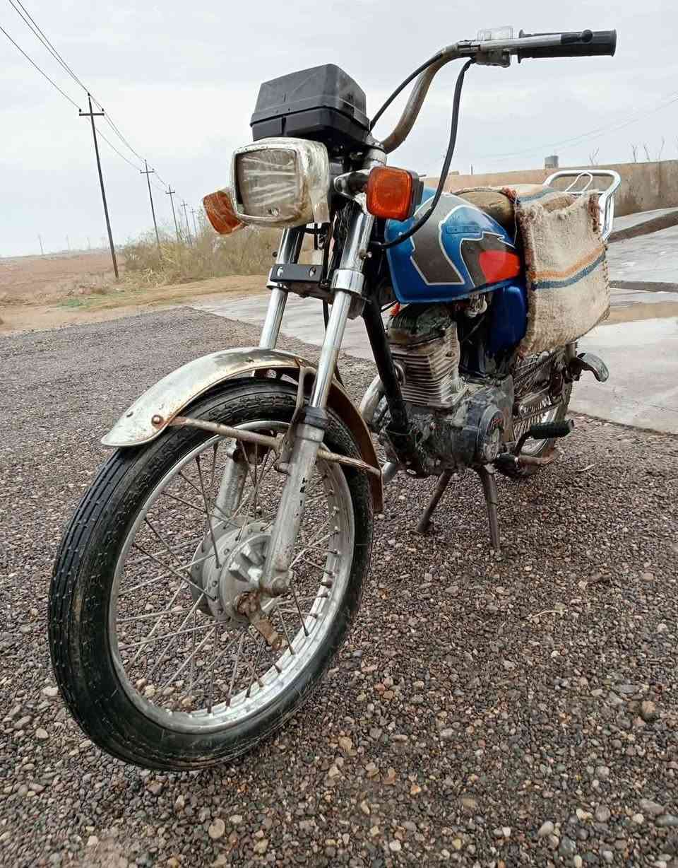 السلام وعليكم دراجه للبيع ايراني انيرجي شغاله كامله  تجي تشوف وتأخذ السعر 225بيها مجال مكان ديالى بلدروز رقم ***********
