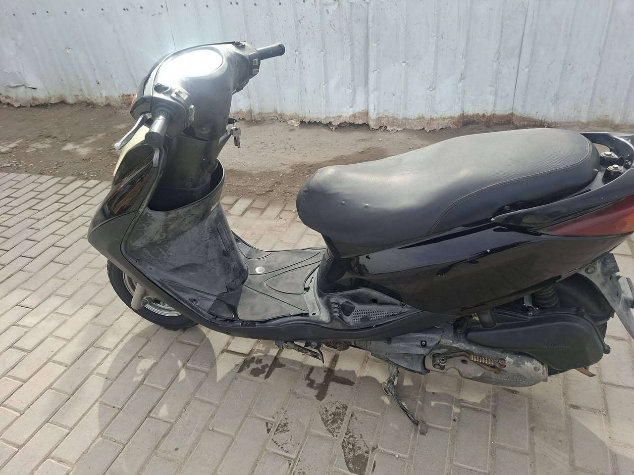 سلام عليكم دراجه اللبيع بريز اخت الجديده مال رمبه مكان بغداد السعر ٥٥٠ شراي يتصل ***********
