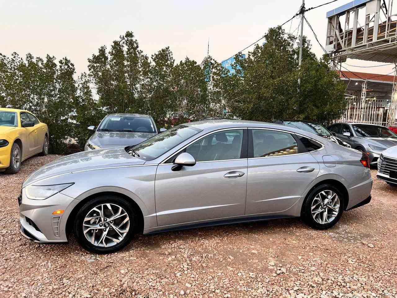 ياالله هونداي سوناتا موديل 2023 
مرقم معوقين مثنئ وكاله عامه من المعوق بسم المشتري 
الضرر بدون تبديل ولاصبغ فقط بارد بالجاملغ الامامي شاصي لغد كفاله راديترات. شركه حجر رادار كفاله 
مواصفات اسبورت ماشيه 20 ميل مكينه 2500 
السعرب 185( بيع نقدأ فقط)
اي تفاصيل واتساب ***********
السماوة الرميثه شارع عام معرض احمد ال شمران
