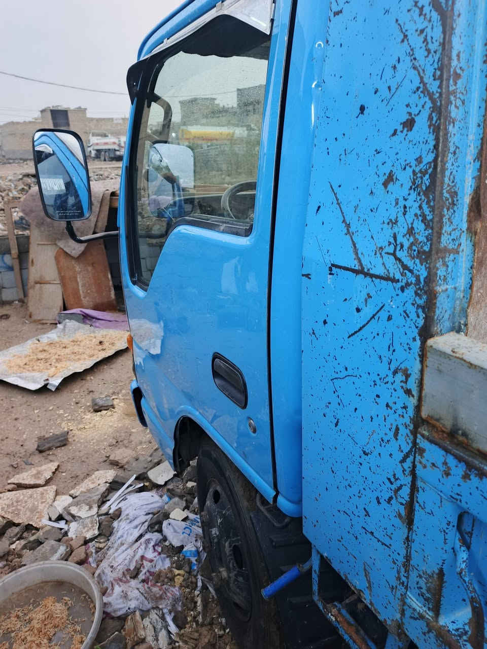 للبيع ازوزه فحل قلاب موديل 94 رقم بغداد مكفوله 
مكينه 112 تحويل ثاني يوم العنوان بغداد حي النصر شارع 
السياحي السعر 95 الرقم ***********
