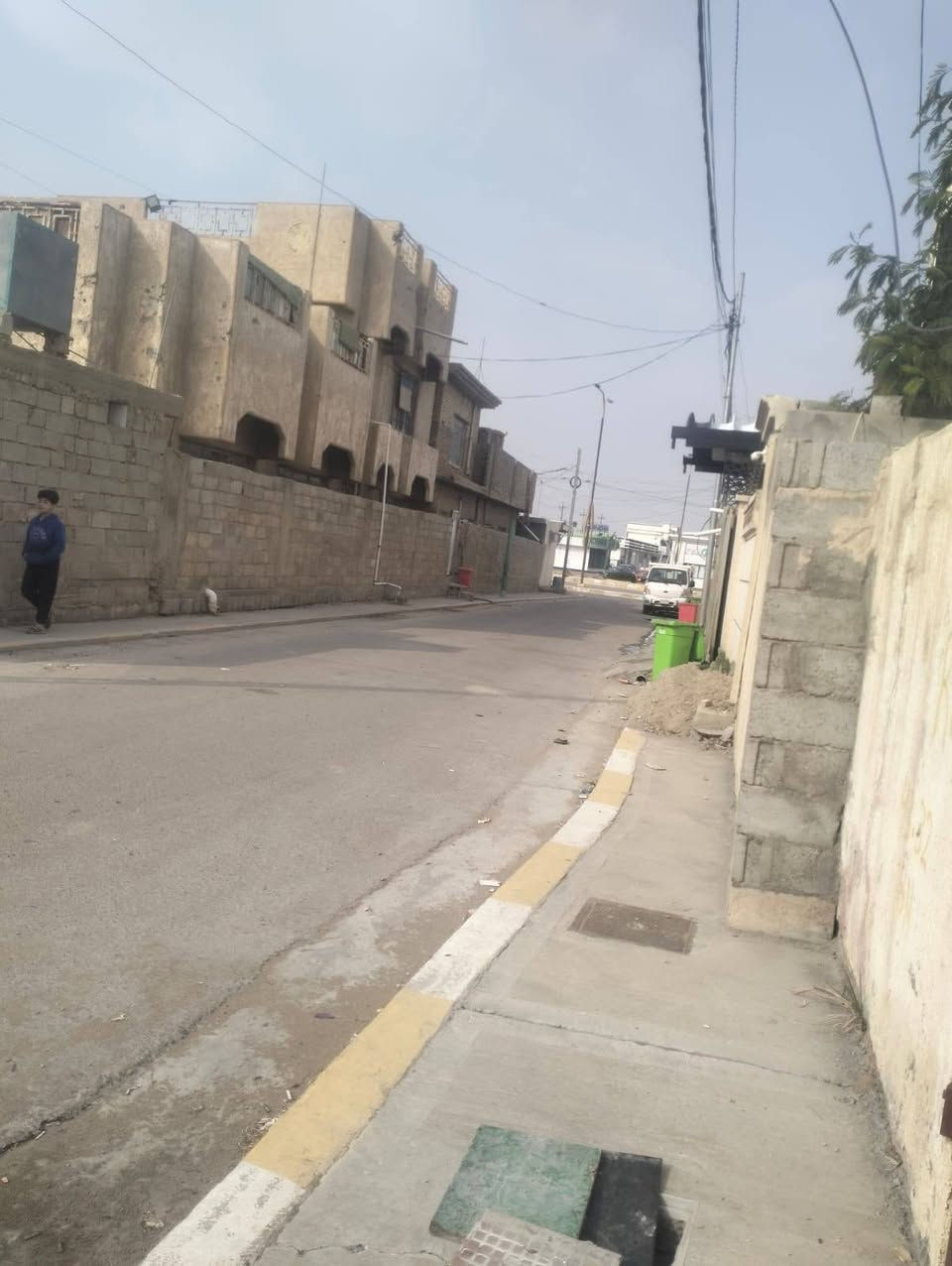 بيت للبيع مساحة 200م
عنوان الفلوجة حي جولان قرب شارع ثرثار مجاور محطة الرحاب 

بيت صاير على 3 شوارع وأمامه حديقة عامه 

✅بيت طابو صرف 

للاستفسار اتصل 

***********
