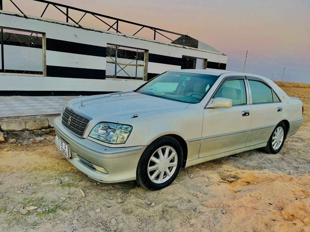 TOYOTA CROWN ROYAL SALON 👑
✋✋👈👈مكلف بل نشر
للأستفسار 📲 ***********

    💯فول عدا الفتحه 

   للبيع تيوتا كراون 2000  اصل

رقم كركوك انكليزي

مكفوله كفاله عامه من  كص وضربه ونقل جثه ورسميات والاصوليات.

المواصفات 👇

4دگم . 

ثلاجه خلفيه .

محرک ديفور الكبير شاصي 175 .

اربع كشنات كهرباء .

شفط مري.

ستيرن كهرباء.

برده خلفيه كهرباء أصليه.

تبريد قطعتين امامي وخلفي .

تخم تاير جديد. 

تبريد ثلج + تدفئه.

غراض مال جنطه كامله.

والسياره ماعايزه برغي كامله على اخر حبايه.

والسياره بالواقع اجمل من الصور بهواي

العنوان🏠 // ذي قار / الغراف 
السعر 145 وبيها مجال
غير متواجد عل فيس مكلف بالنشر 
اتصل على صاحب السياره 
***********
