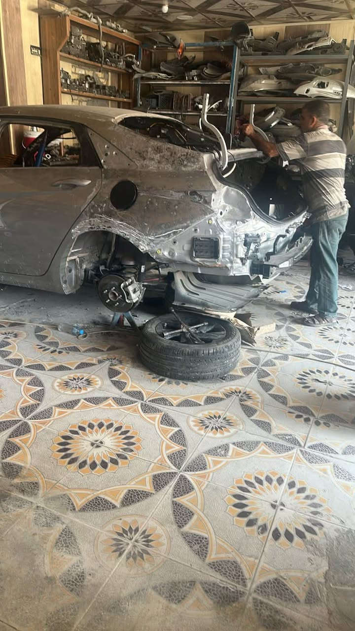 السلام عليكم 
النترة امريكي ٢٠٢٣ بغداد 
السيارة جافية وبيها ضربة بالجاملاغات الخلفية 
وضحات بالصور السيارة مصبوغة عام 
للبيع فقط السعر ١٢٠ وبيها مجال 
متواجد ع نت 
بغداد الحسينية


**إذا كنت صاحب هذا الإعلان وتريد حذفه لأي سبب، رجاءا أرسل رسالة إلى الدعم الفني**