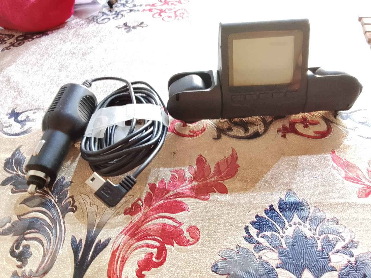 السلام عليكم للبيع شلع مكاني بغداد المشتل الشراي يراسلني ***********
