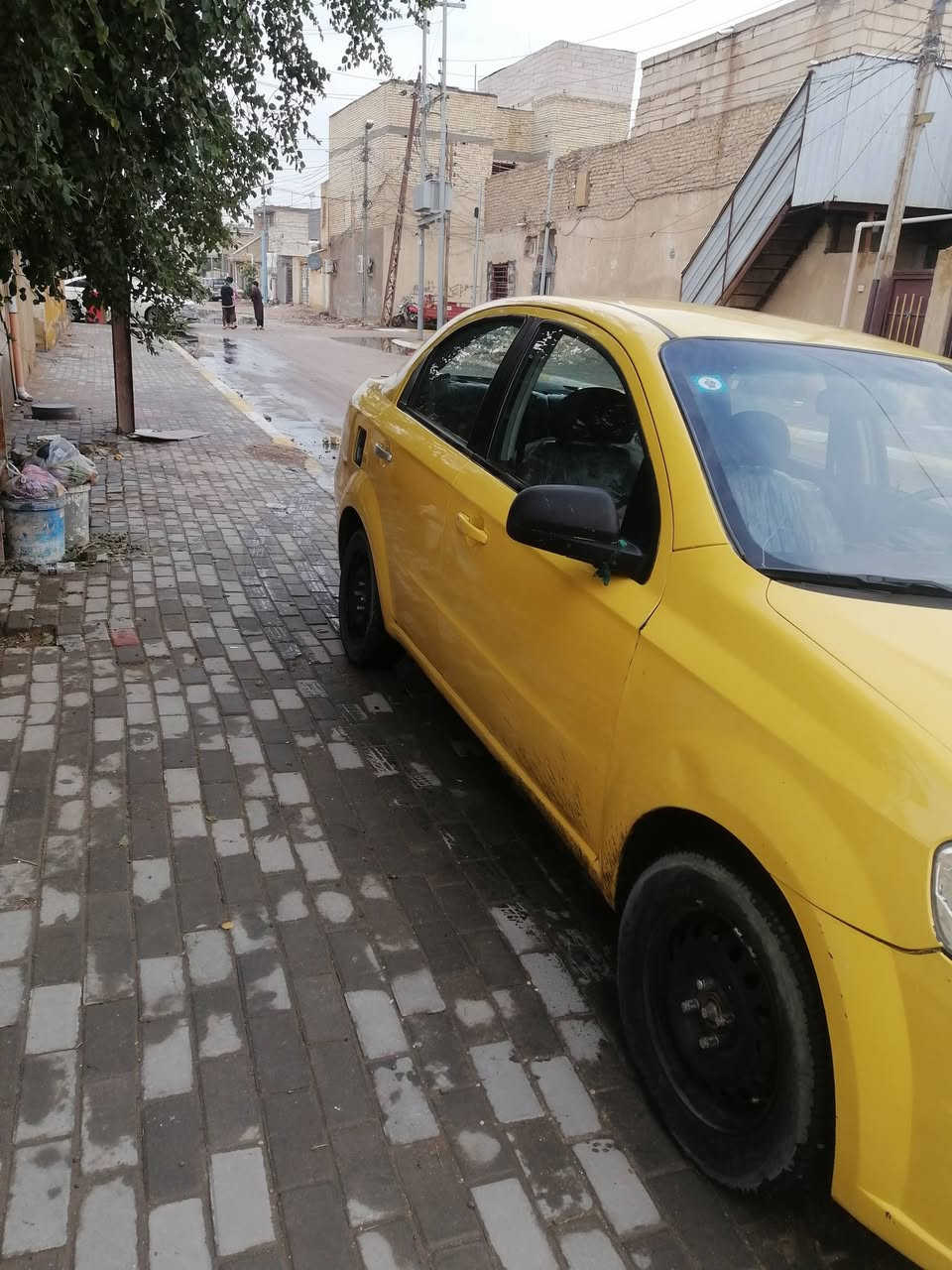 افيو للبيع موديل 2007مكاني كربلاء كير اوتو سعر 42وبيه خربطه بل كهربايات تنزل من سعره شراي يتصل عل رفم *********** او ***********
