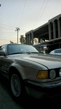 بي ام ٧٣٠ • ١٩٨٩ • مصبوغ جماليه