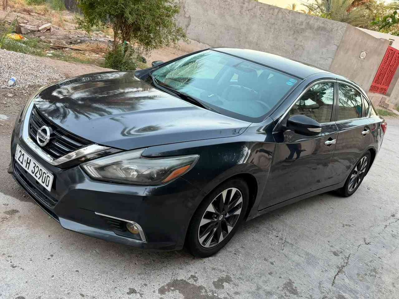 التما موديل 2017 
للبيع السعر 106
شرط تحويل 
اووكاله 
فئه SL
بصمه 
بصمات ابواب 
لايت زنون ثلجي
اشاير بالمري 
حساسات خلفي  
بيها صبغ 3 قطع وشويه 
بدون دواخل 
شاشه كامره 
كشنات جلد 
تبريد قطعتينً
تبريد بيانو 
كشنات هيتر 
تشغيل عن بعد 
هيتر ستيرن 
تخم تاير 
باتري جديد 
مكان السياره 
ديالى المقداديه 
***********
