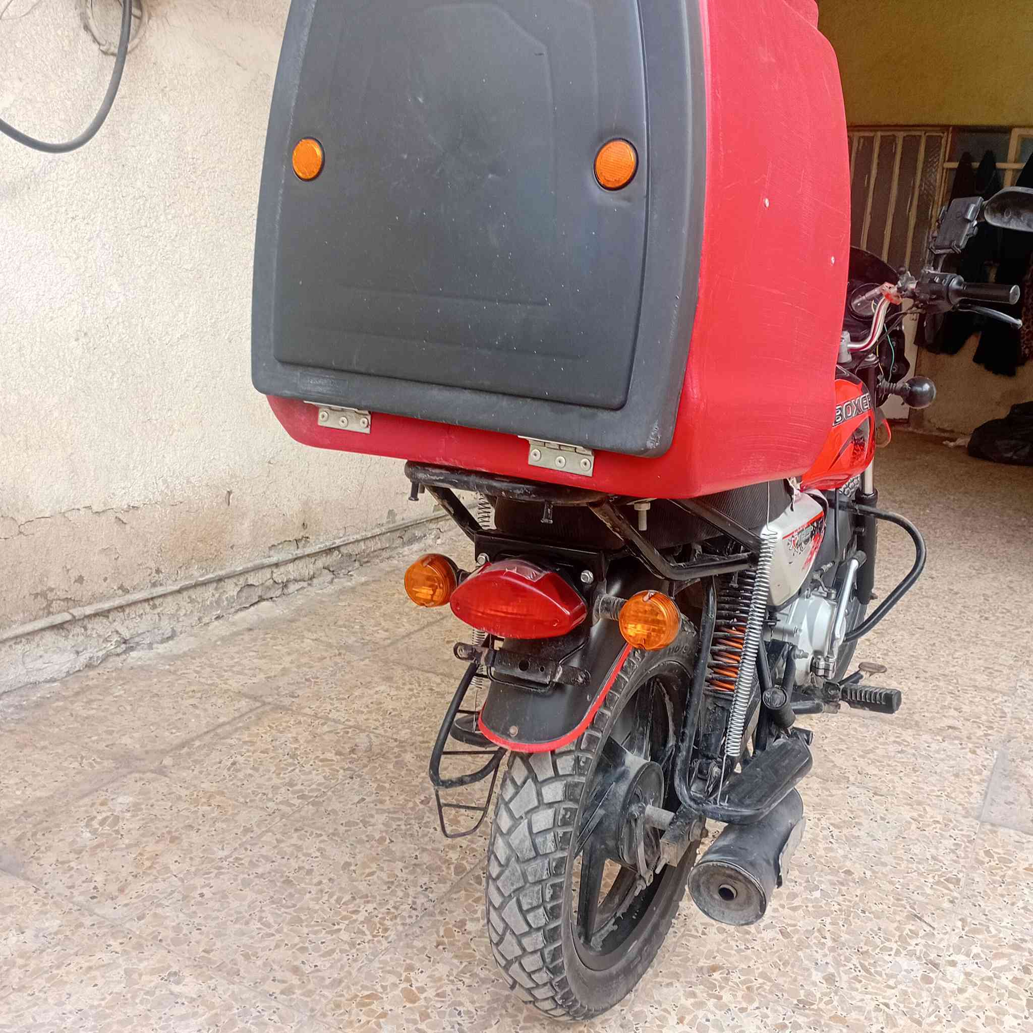 السلام عليكم بوكسر 23 للبيع دراجه كلش حلوه بكاني الزعفرانيه السعر 1 و200   ***********
