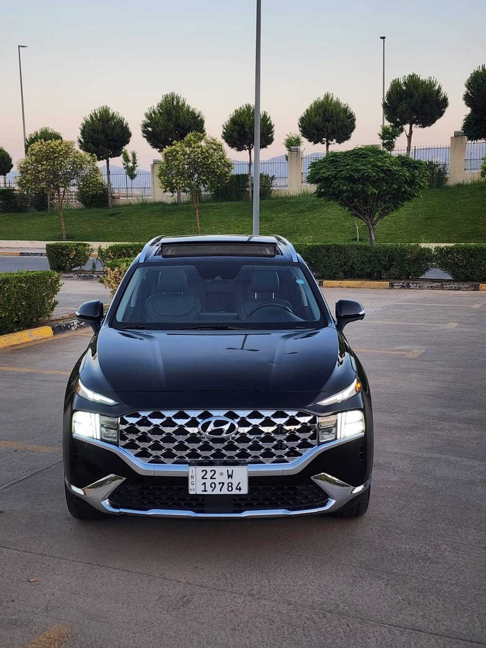 سلام عليكم للبيع فقط 
سنتافي 2023 فول مواصفات 1/1
بصمة / تشغيل عن بعد / جنطه كهرباء 
/ بصمة ابواب / لد امامي خلفي /5راكب عدسات زنون / 5 كامرات / رادارات 
/ نقط عمياء / اشاير مري /كشنات جلد
/ تدفئة كشنات / سماعات سستم هارلم 
/ كشنات امامي كهرباء / كشنات خلفي طي كهرباء /بردات خلفية / 
قطعتين تبريد 
محرك ٢٥٠٠ تنفس طبيعي 
/بانوراما ع طول سقف / كير دكم
/ تحكم وضعياة قياده بالماوس 
/شاشه حجم كبير تدعم كار بلي 
اوتو هولد / اطفاء ذاتي اقتصادي / 
نظام نزول منحدرات / شحن وايرلس 
/فول تحكم ستيرن مع قياده ذاتيه 
/نظام تحديد مسار / سايد بريك كهرباء 

سياره بنيد صبغ فقط بدون قطرة دواخل 
جاملغ مسحوب PDR من ضمن الحادث 
باقي سياره كفاله  
ايرباك دركة راجع سستم 
صور حادث مرفقه في نهاية المنشور 

عنوان سياره : بغداد قرب علوه الرشيد 
السعر 198 ورقه وبيه مجال بسيط 
استفسار : ***********
             :***********
